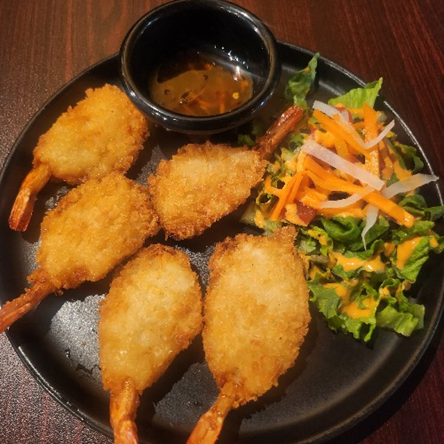 K8. Fried coconut shrimp (5).